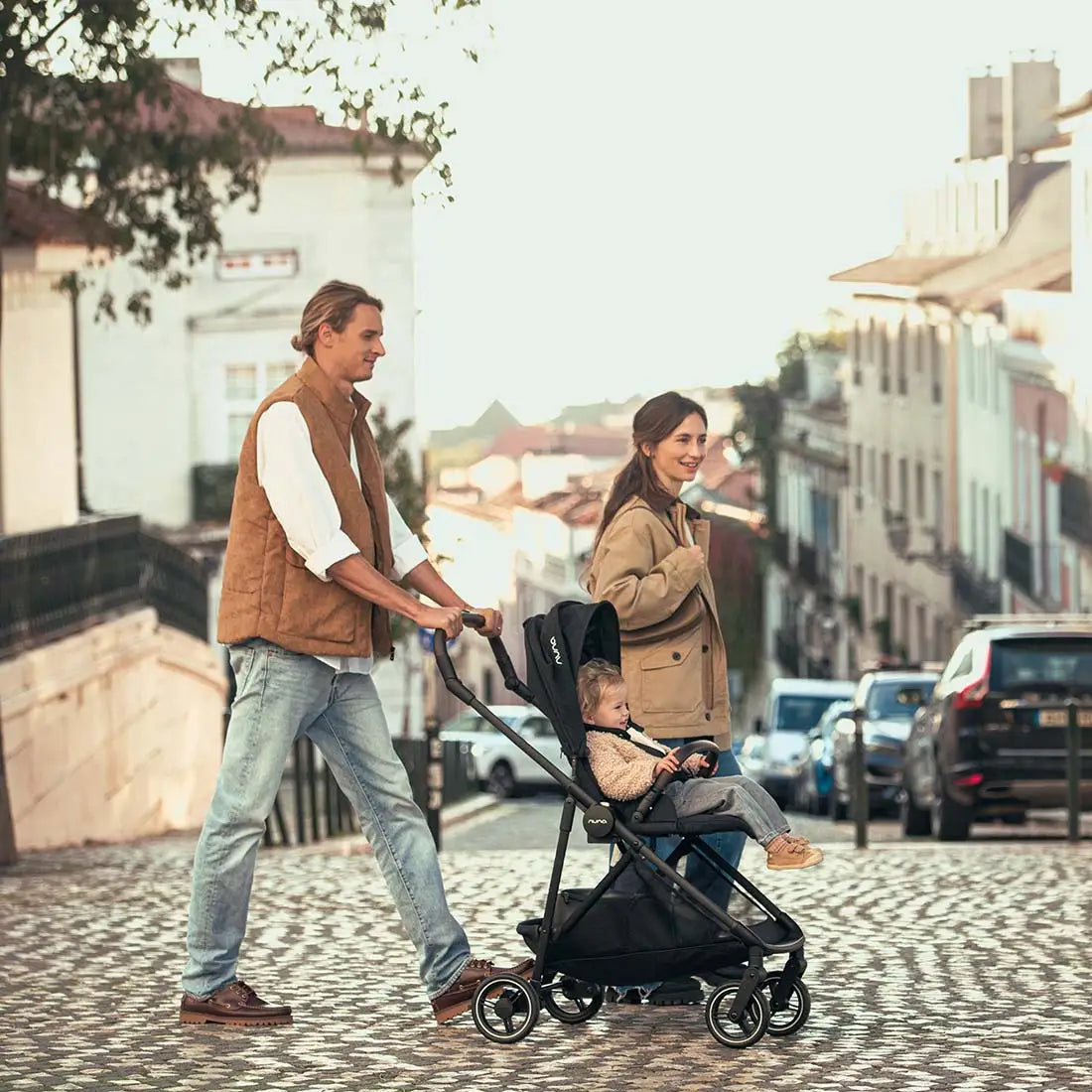 Nuna Ixxa™ Next Lightweight Dual-facing Stroller
