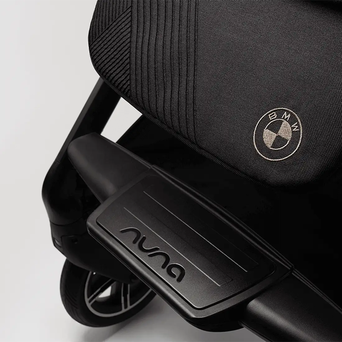 Nuna MIXX™ next BMW Collection