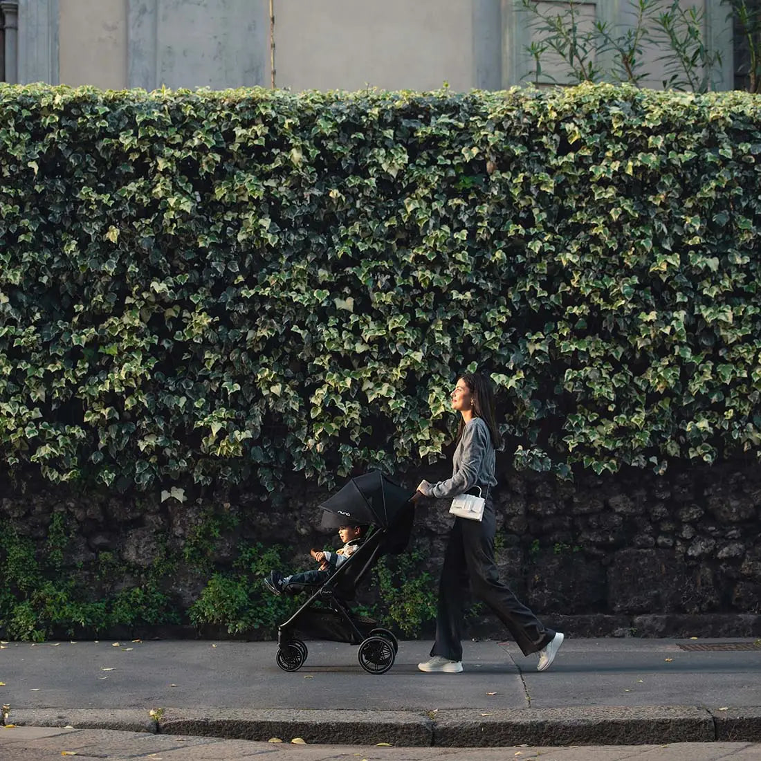 Nuna trvl™ lx Lightweight Stroller