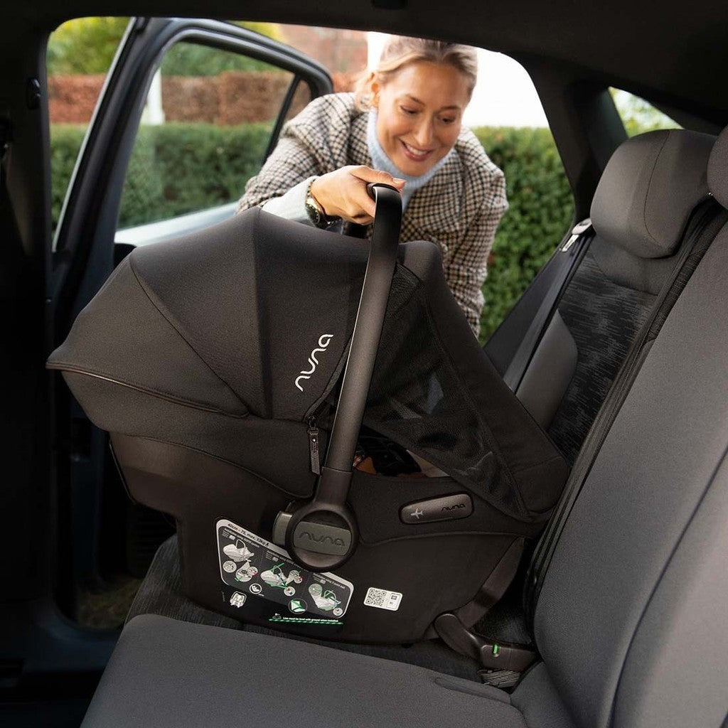 Nuna pipa™ URBN BABY CARRIER / CAR SEAT