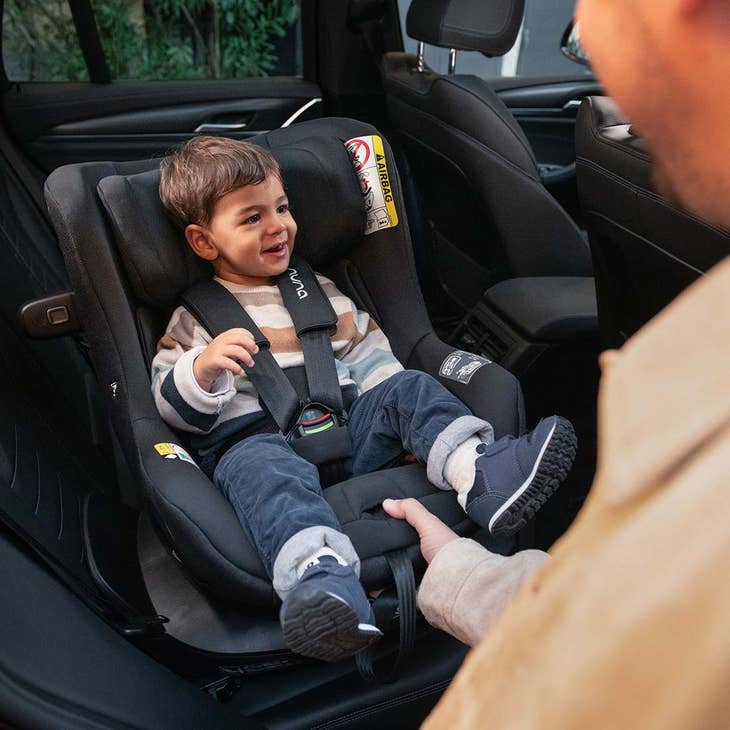 Nuna pruu™ car seat with (ECE R129/03)