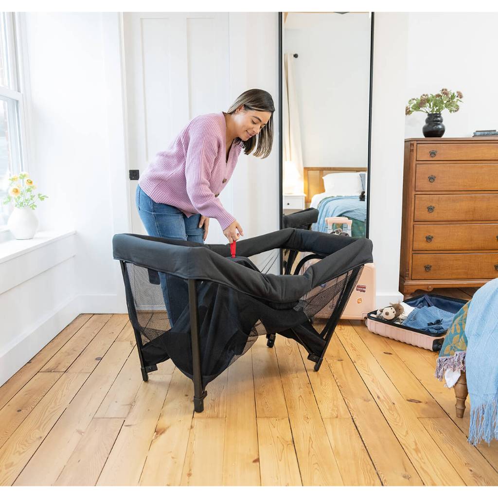 Joie Amigo 120 One-hand Fold Travel Cot